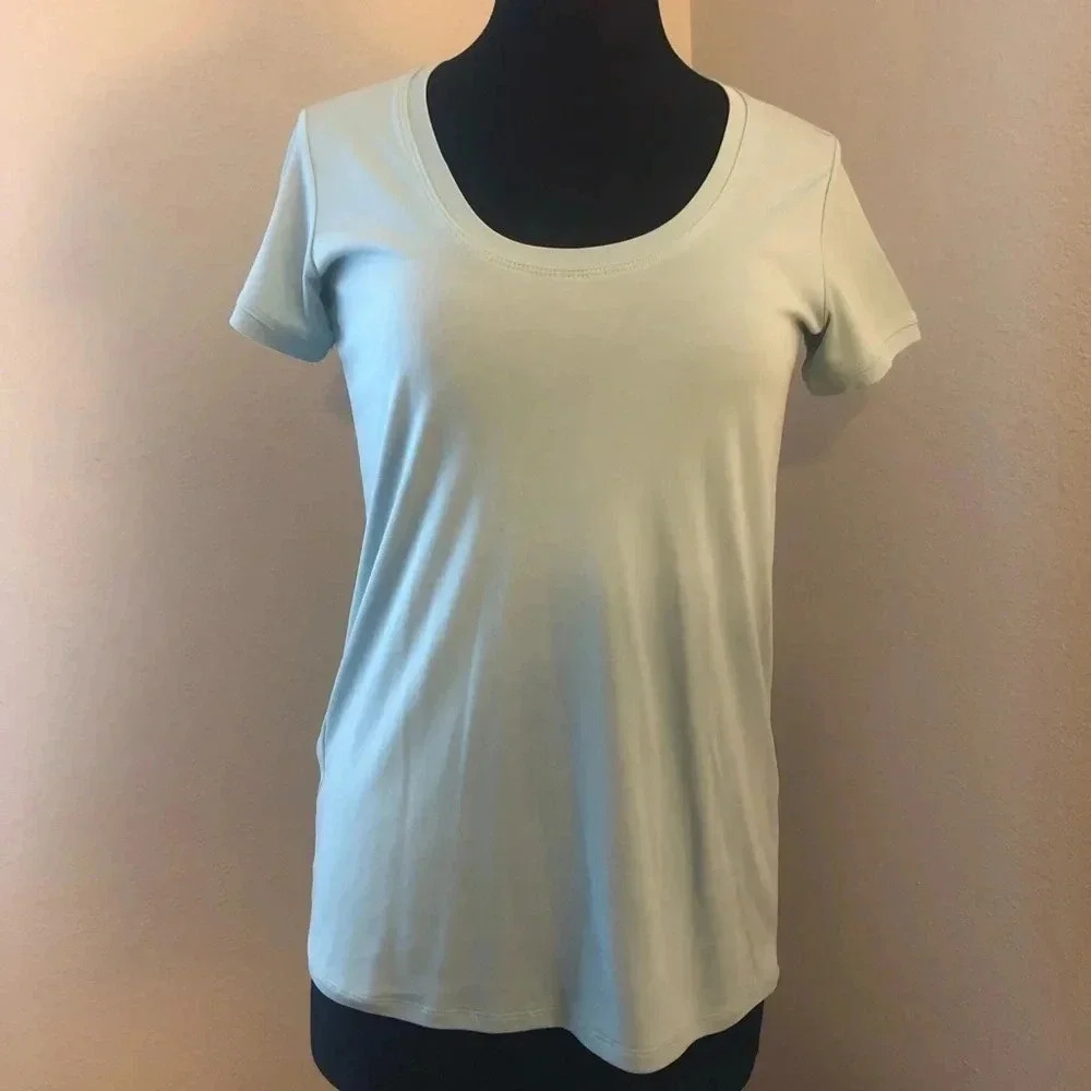 BCBG Classic Tee‎